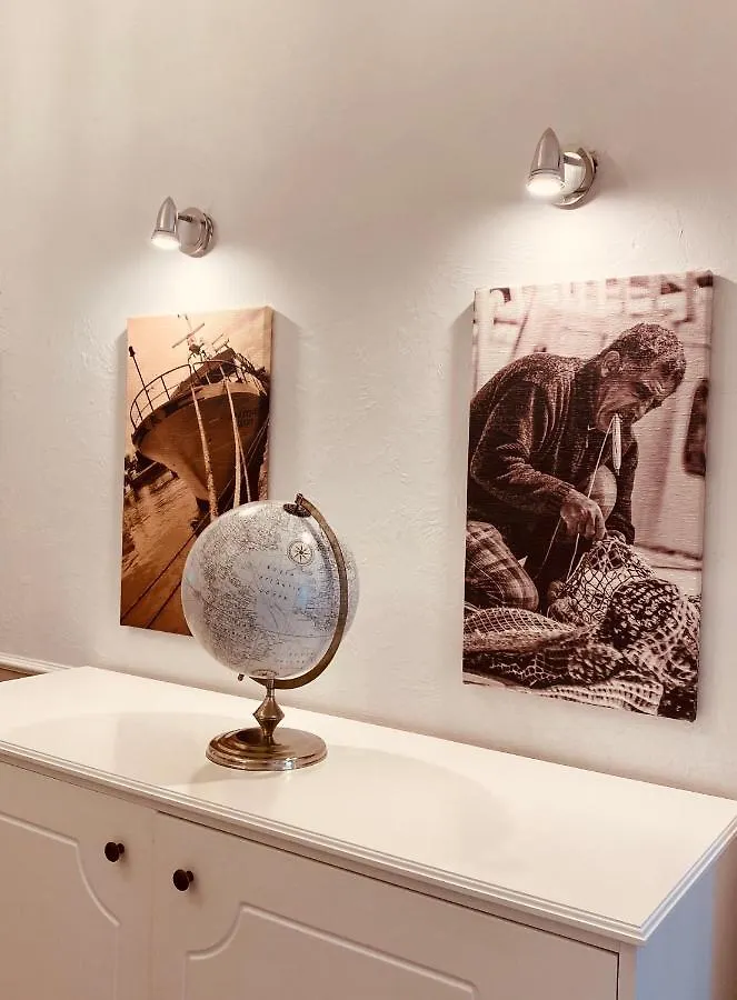 Гостевой дом Domus Valadier B&B Guesthouse Фьюмичино