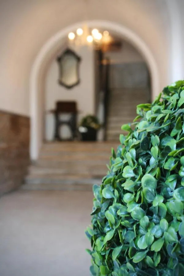 *** Гостевой дом Domus Valadier B&B Guesthouse Фьюмичино Италия