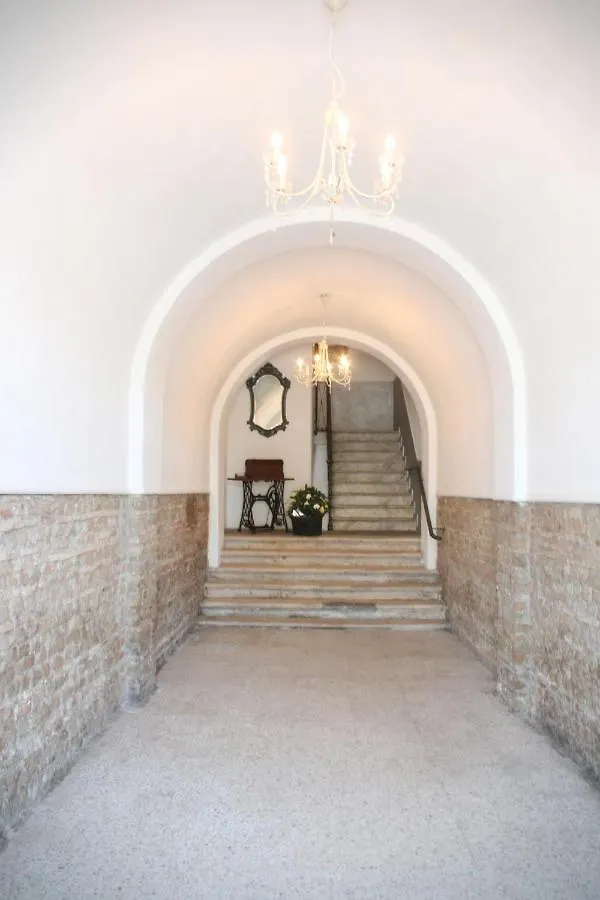 Domus Valadier B&B Guesthouse Фьюмичино Гостевой дом